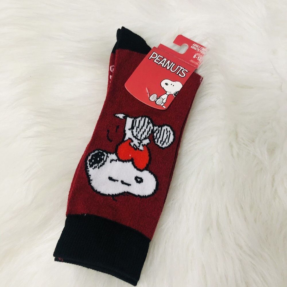 Peanuts Snoopy Adult Crew Socks Burgundy Red‎ Black Bioworld Size 8-12 NWT